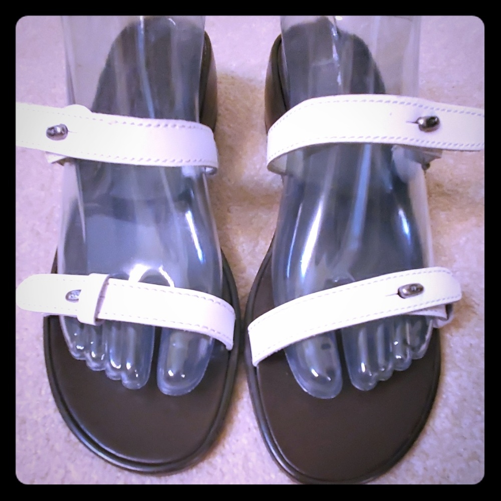 Etienne Aigner white leather sandals shoes sz 9N